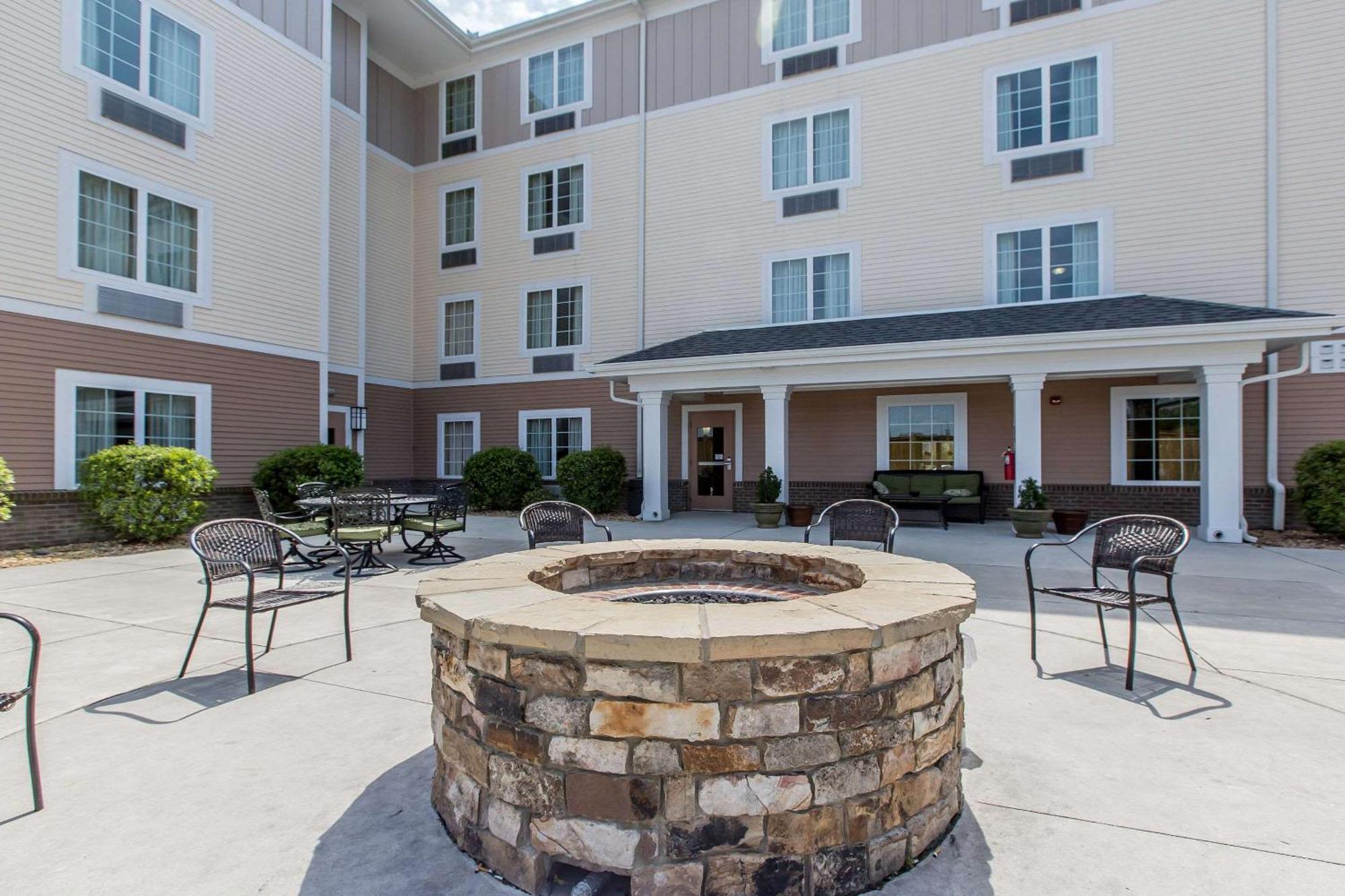 Mainstay Suites Jacksonville Near Camp Lejeune Exterior photo