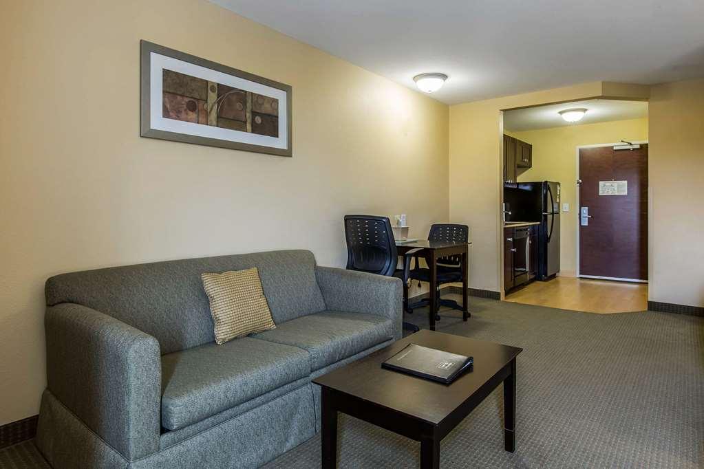 Mainstay Suites Jacksonville Near Camp Lejeune Room photo